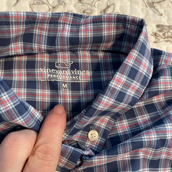 Vineyard Vines Boys Button Down - Picture 3 of 6